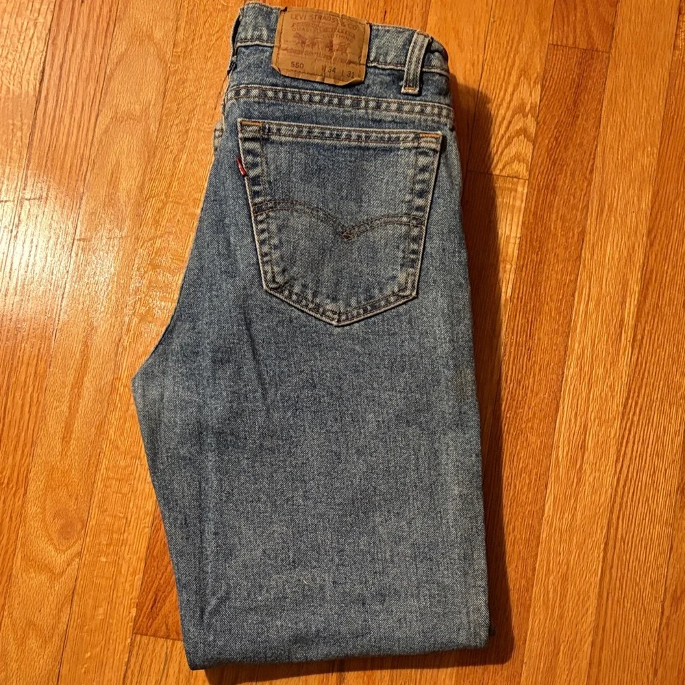 Levi's Classic Jeans - Picture 3 of 6